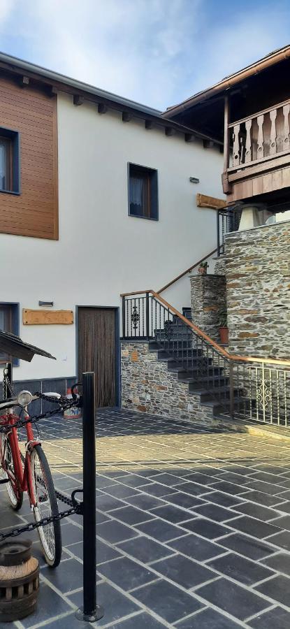 El Rato Apartamentos Rurales Navia Eksteriør bilde